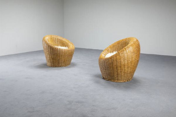 PRODUZIONE ITALIANA : Coppia di poltrone con struttura in vimini intrecciato. Anni '70  cm 80x80x70  - Asta Design e illuminazione - Associazione Nazionale - Case d'Asta italiane