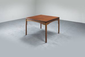 PRODUZIONE ITALIANA - Tavolo in legno con piano apribile. Anni '60 cm 73x103