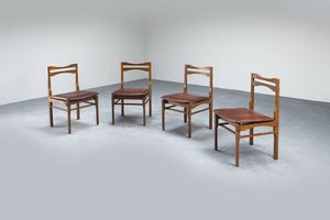 PRODUZIONE ITALIANA - Quattro sedie in legno  sedute imbottite rivestite in skai. Anni '50 cm 78x45x46