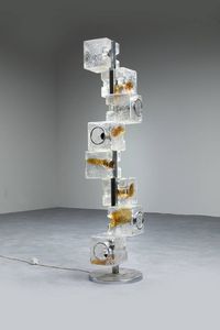 MAZZEGA - Lampada da terra in metallo cromato  diffusori in vetro di forte spessore. Anni '60 h cm 137