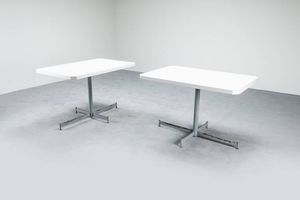 IGNAZIO GARDELLA - Coppia di tavoli in metallo laccato e alluminio  piano in legno. Realizzati per la Mensa delle Officine Ico Olivetti  [..]