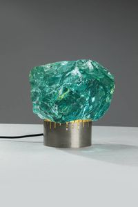 MAX INGRAND - Lampada da tavolo in ottone nichelato spazzolato e cristallo scalpellato. Saint Gobain anni '60 cm 23x16x24