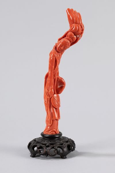 Scultura in corallo. Cina, fine secolo XIX  - Asta Arte orientale / 东方艺术 - Associazione Nazionale - Case d'Asta italiane