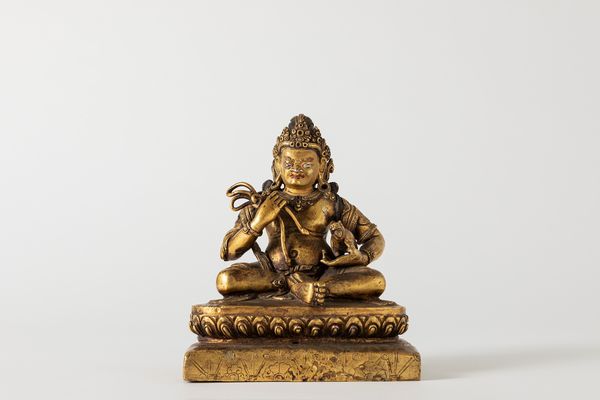 Scultura in bronzo dorato raffigurante Jambhala. Tibet, secolo XVIII  - Asta Arte orientale / 东方艺术 - Associazione Nazionale - Case d'Asta italiane