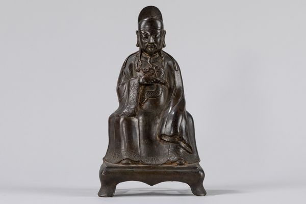 Figura in bronzo raffigurante saggio. Cina, secolo XVII  - Asta Arte orientale / 东方艺术 - Associazione Nazionale - Case d'Asta italiane
