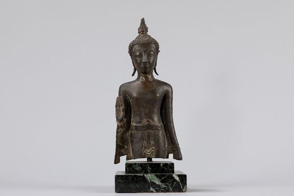 Busto in bronzo raffigurante Buddha. Siam (Thailandia), secolo XVIII  - Asta Arte orientale / 东方艺术 - Associazione Nazionale - Case d'Asta italiane