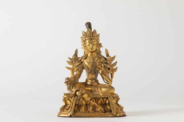 Scultura in bronzo dorato raffigurante Tara verde. Tibet, secolo XIX  - Asta Arte orientale / 东方艺术 - Associazione Nazionale - Case d'Asta italiane