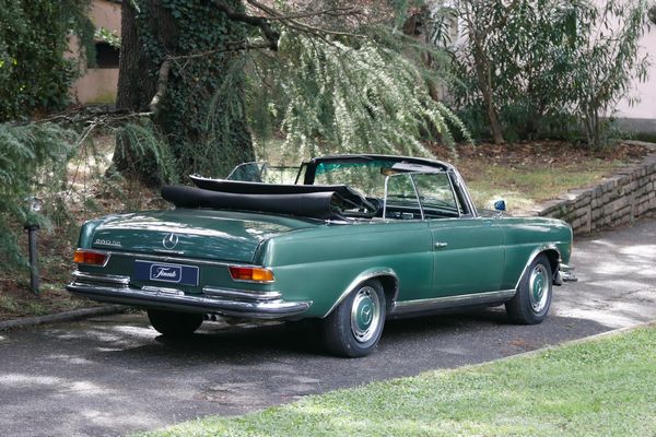 Mercedes-Benz : 280SE Cabriolet  - Asta Automobili da collezione - Associazione Nazionale - Case d'Asta italiane