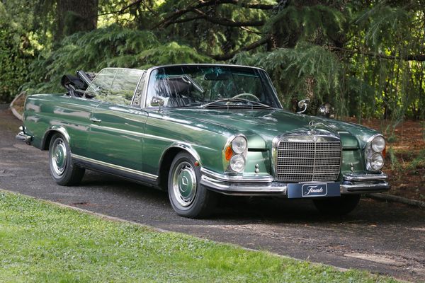 Mercedes-Benz : 280SE Cabriolet  - Asta Automobili da collezione - Associazione Nazionale - Case d'Asta italiane