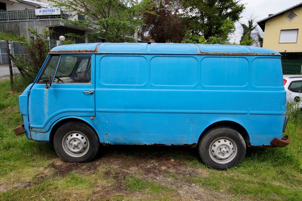 Alfa Romeo : F12 - Furgone (Alfa Romeo)  - Asta Automobili da collezione - Associazione Nazionale - Case d'Asta italiane