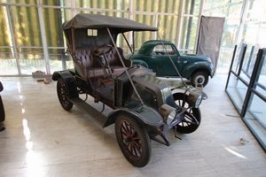 Renault - Type AX 8 CV Two-seater