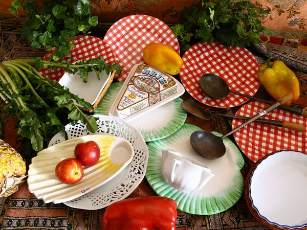 Lotto di curiosit� da cucina  - Asta L'arte di arredare - Associazione Nazionale - Case d'Asta italiane