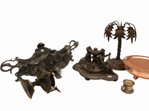 Curiosit� in metallo  - Asta L'arte di arredare - Associazione Nazionale - Case d'Asta italiane