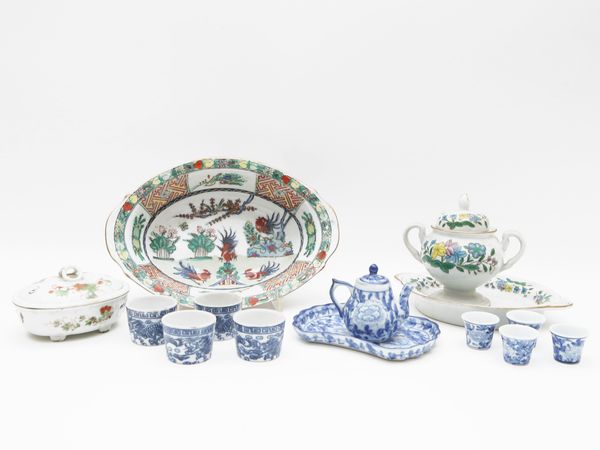 Lotto di curiosit� di gusto orientale  - Asta L'arte di arredare - Associazione Nazionale - Case d'Asta italiane