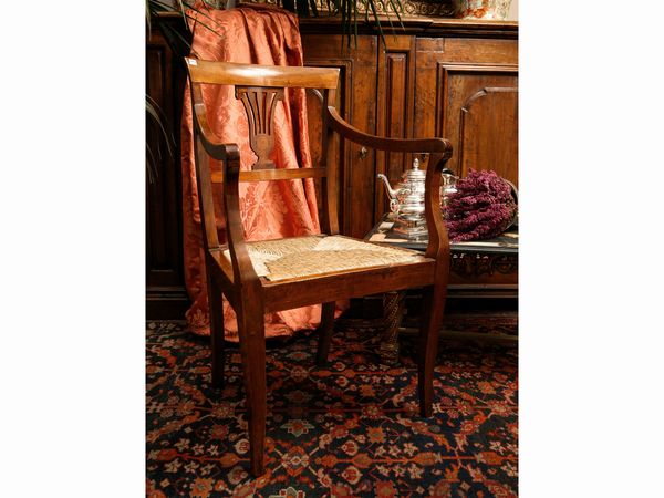 Poltroncina in ciliegio  - Asta L'arte di arredare - Associazione Nazionale - Case d'Asta italiane