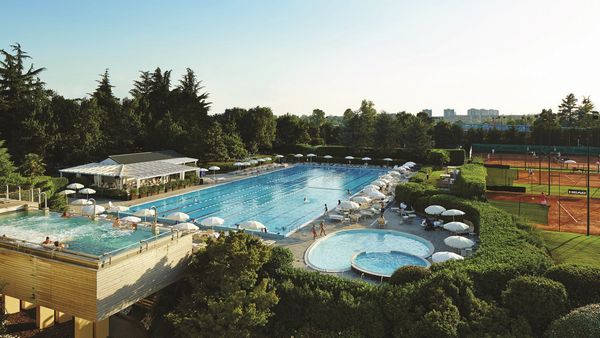 Aspria Harbour Club Milan  - Asta Pandolfini per Amici di URI - Asta Benefica per Sostenere la Ricerca Scientifica Urologica - Associazione Nazionale - Case d'Asta italiane