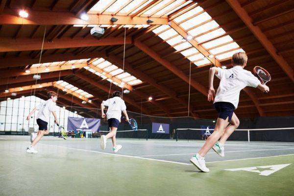 Aspria Harbour Club Milan  - Asta Pandolfini per Amici di URI - Asta Benefica per Sostenere la Ricerca Scientifica Urologica - Associazione Nazionale - Case d'Asta italiane