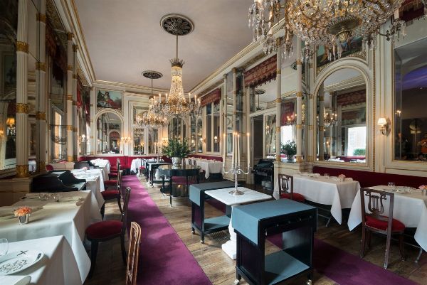 Ristorante Del Cambio - Torino  - Asta Pandolfini per Amici di URI - Asta Benefica per Sostenere la Ricerca Scientifica Urologica - Associazione Nazionale - Case d'Asta italiane