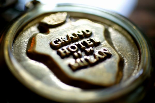 Grand Hotel et de Milan  - Asta Pandolfini per Amici di URI - Asta Benefica per Sostenere la Ricerca Scientifica Urologica - Associazione Nazionale - Case d'Asta italiane