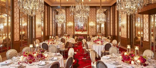 Relais     H�tel Plaza Anth�n�e Paris  - Asta Pandolfini per Amici di URI - Asta Benefica per Sostenere la Ricerca Scientifica Urologica - Associazione Nazionale - Case d'Asta italiane