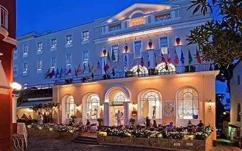 Grand Hotel Qvisisana - Capri  - Asta Pandolfini per Amici di URI - Asta Benefica per Sostenere la Ricerca Scientifica Urologica - Associazione Nazionale - Case d'Asta italiane
