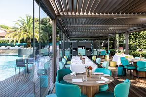 Hotel Byron Forte dei Marmi  - Asta Pandolfini per Amici di URI - Asta Benefica per Sostenere la Ricerca Scientifica Urologica - Associazione Nazionale - Case d'Asta italiane