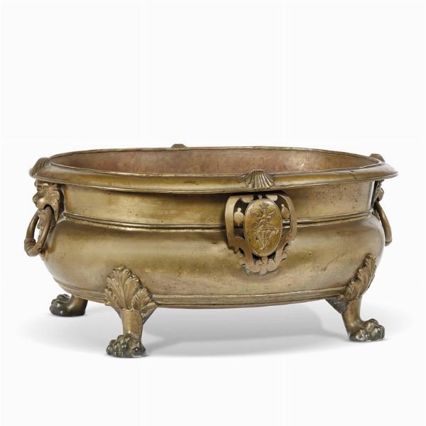 GRANDE BACILE STEMMATO, TOSCANA, SECONDA MET&Agrave; SECOLO XVI  - Asta Arte � ricerca | Dipinti sculture e oggetti d'arte da una raccolta fiorentina  - Associazione Nazionale - Case d'Asta italiane