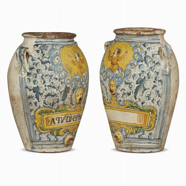 COPPIA DI GRANDI ORCI, MONTELUPO, 1620-1640 CIRCA  - Asta Arte � ricerca | Dipinti sculture e oggetti d'arte da una raccolta fiorentina  - Associazione Nazionale - Case d'Asta italiane