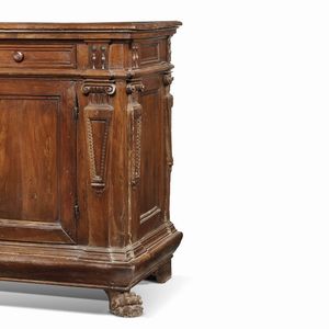 CREDENZA, TOSCANA, PRIMA MET� SECOLO XVI  - Asta Arte � ricerca | Dipinti sculture e oggetti d'arte da una raccolta fiorentina  - Associazione Nazionale - Case d'Asta italiane