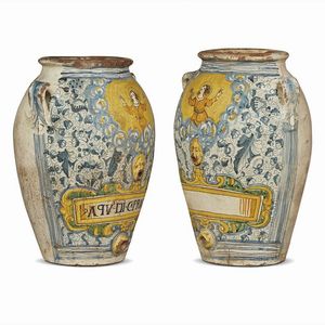 COPPIA DI GRANDI ORCI, MONTELUPO, 1620-1640 CIRCA  - Asta Arte � ricerca | Dipinti sculture e oggetti d'arte da una raccolta fiorentina  - Associazione Nazionale - Case d'Asta italiane