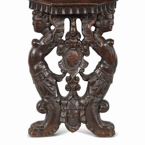 SGABELLO STEMMATO, FIRENZE, MET� SECOLO XVI  - Asta Arte � ricerca | Dipinti sculture e oggetti d'arte da una raccolta fiorentina  - Associazione Nazionale - Case d'Asta italiane