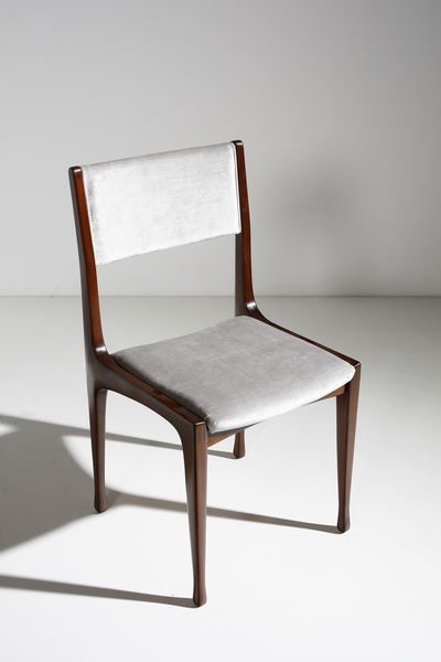 DE CARLI CARLO (1910 - 1999) : Quattordici sedie 693  per Figli di Amedeo Cassina, Meda  - Asta Asta 383 | DESIGN E ARTI DECORATIVE DEL NOVECENTO - FINE DESIGN Tradizionale - Associazione Nazionale - Case d'Asta italiane