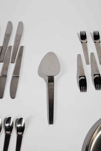 AUBOCK CARL (1900 - 1957) : Set di posate per Morinox  - Asta Asta 383 | DESIGN E ARTI DECORATIVE DEL NOVECENTO - FINE DESIGN Tradizionale - Associazione Nazionale - Case d'Asta italiane