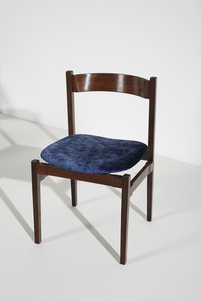 FRATTINI GIANFRANCO (1926 - 2004) : Dodici sedie 101 per Cassina  - Asta Asta 383 | DESIGN E ARTI DECORATIVE DEL NOVECENTO - FINE DESIGN Tradizionale - Associazione Nazionale - Case d'Asta italiane