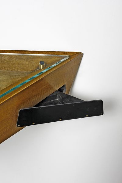 VENTURINI ENRICO : Consolle pensile  - Asta Asta 383 | DESIGN E ARTI DECORATIVE DEL NOVECENTO - FINE DESIGN Tradizionale - Associazione Nazionale - Case d'Asta italiane