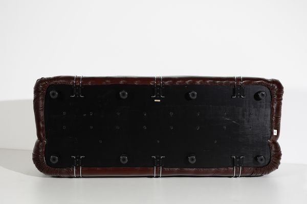 SCARPA AFRA (1937 -2011) & TOBIA (n. 1935) : Divano Soriana per Cassina  - Asta Asta 383 | DESIGN E ARTI DECORATIVE DEL NOVECENTO - FINE DESIGN Tradizionale - Associazione Nazionale - Case d'Asta italiane