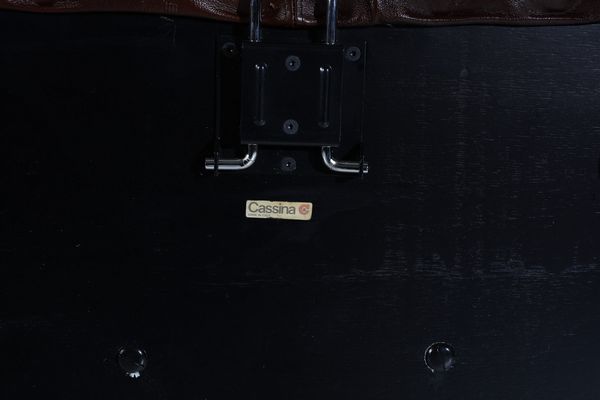 SCARPA AFRA (1937 -2011) & TOBIA (n. 1935) : Divano Soriana per Cassina  - Asta Asta 383 | DESIGN E ARTI DECORATIVE DEL NOVECENTO - FINE DESIGN Tradizionale - Associazione Nazionale - Case d'Asta italiane