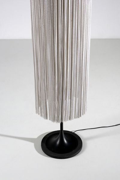 SARFATTI GINO (1912 - 1985) : Lampada a terra 1091 per Arteluce  - Asta Asta 383 | DESIGN E ARTI DECORATIVE DEL NOVECENTO - FINE DESIGN Tradizionale - Associazione Nazionale - Case d'Asta italiane