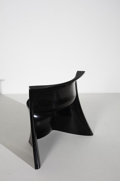 PIERLUIGI SPADOLINI, EMILIO GUARNACCI & CLAUDIO VAGNONI : Tavolo Boccio con sei sedie per 1PI  - Asta Asta 383 | DESIGN E ARTI DECORATIVE DEL NOVECENTO - FINE DESIGN Tradizionale - Associazione Nazionale - Case d'Asta italiane