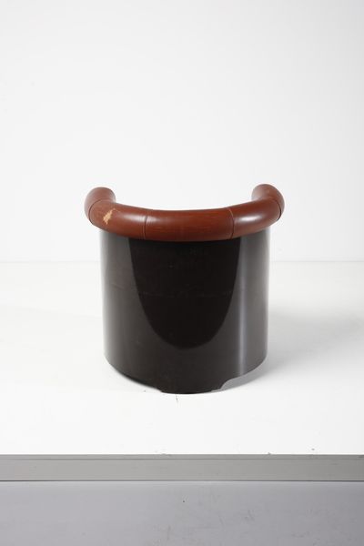 CACCIA DOMINIONI LUIGI (n. 1913) : Poltrona per Azucena  - Asta Asta 383 | DESIGN E ARTI DECORATIVE DEL NOVECENTO - FINE DESIGN Tradizionale - Associazione Nazionale - Case d'Asta italiane