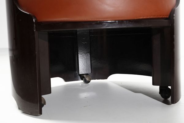 CACCIA DOMINIONI LUIGI (n. 1913) : Poltrona per Azucena  - Asta Asta 383 | DESIGN E ARTI DECORATIVE DEL NOVECENTO - FINE DESIGN Tradizionale - Associazione Nazionale - Case d'Asta italiane