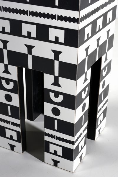 MENDINI ALESSANDRO (1931 - 2019) : Tre sgabelli Ollo per Museo Alchimia  - Asta Asta 383 | DESIGN E ARTI DECORATIVE DEL NOVECENTO - FINE DESIGN Tradizionale - Associazione Nazionale - Case d'Asta italiane