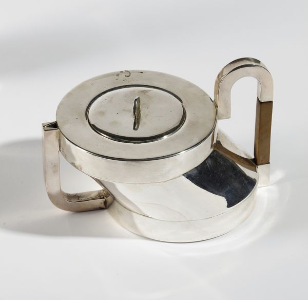 NANGERONI CARLO (n. 1922) : Servizio da te Futura per Minocci  - Asta Asta 383 | DESIGN E ARTI DECORATIVE DEL NOVECENTO - FINE DESIGN Tradizionale - Associazione Nazionale - Case d'Asta italiane