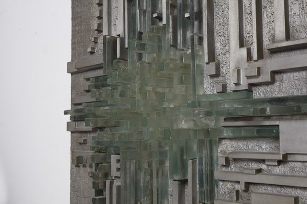 POLI ALBANO (n. 1935) : Pannello scuoltoreo luminoso Rottura Spaziale  per Poliarte Verona  - Asta Asta 383 | DESIGN E ARTI DECORATIVE DEL NOVECENTO - FINE DESIGN Tradizionale - Associazione Nazionale - Case d'Asta italiane