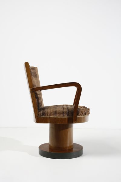 BOTTONI PIERO (1903 - 1973) : attribuito. Poltroncina razionalista  - Asta Asta 383 | DESIGN E ARTI DECORATIVE DEL NOVECENTO - FINE DESIGN Tradizionale - Associazione Nazionale - Case d'Asta italiane