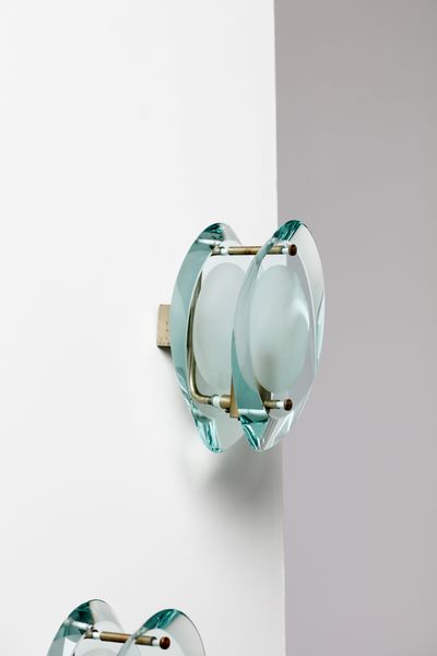 INGRAND MAX (1908 - 1969) : Coppia di lampade da parete 2093 per Fontana Arte  - Asta Asta 383 | DESIGN E ARTI DECORATIVE DEL NOVECENTO - FINE DESIGN Tradizionale - Associazione Nazionale - Case d'Asta italiane