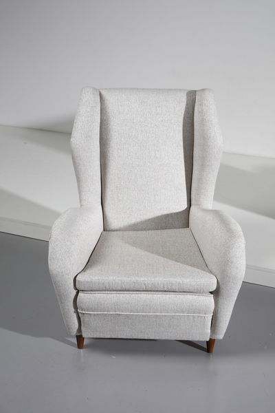 PONTI GIO (1891 - 1979) : Coppia di poltrone con coppia di poggiapiedi per ISA, Ponte San Pietro, Bergamo  - Asta Asta 383 | DESIGN E ARTI DECORATIVE DEL NOVECENTO - FINE DESIGN Tradizionale - Associazione Nazionale - Case d'Asta italiane