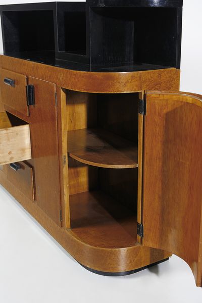 GINO LEVI MONTALCINI & GIUSEPPE PAGANO : Credenza  - Asta Asta 383 | DESIGN E ARTI DECORATIVE DEL NOVECENTO - FINE DESIGN Tradizionale - Associazione Nazionale - Case d'Asta italiane