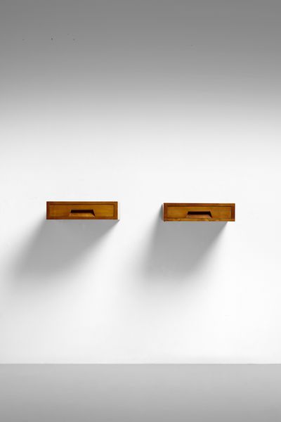 GOTTARDI MARIO (1913 - 2004) : Coppia di comodini pensili  - Asta Asta 383 | DESIGN E ARTI DECORATIVE DEL NOVECENTO - FINE DESIGN Tradizionale - Associazione Nazionale - Case d'Asta italiane