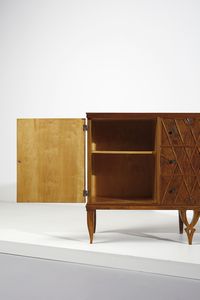 BUZZI TOMASO (1900 - 1981) : Credenza  - Asta Asta 383 | DESIGN E ARTI DECORATIVE DEL NOVECENTO - FINE DESIGN Tradizionale - Associazione Nazionale - Case d'Asta italiane